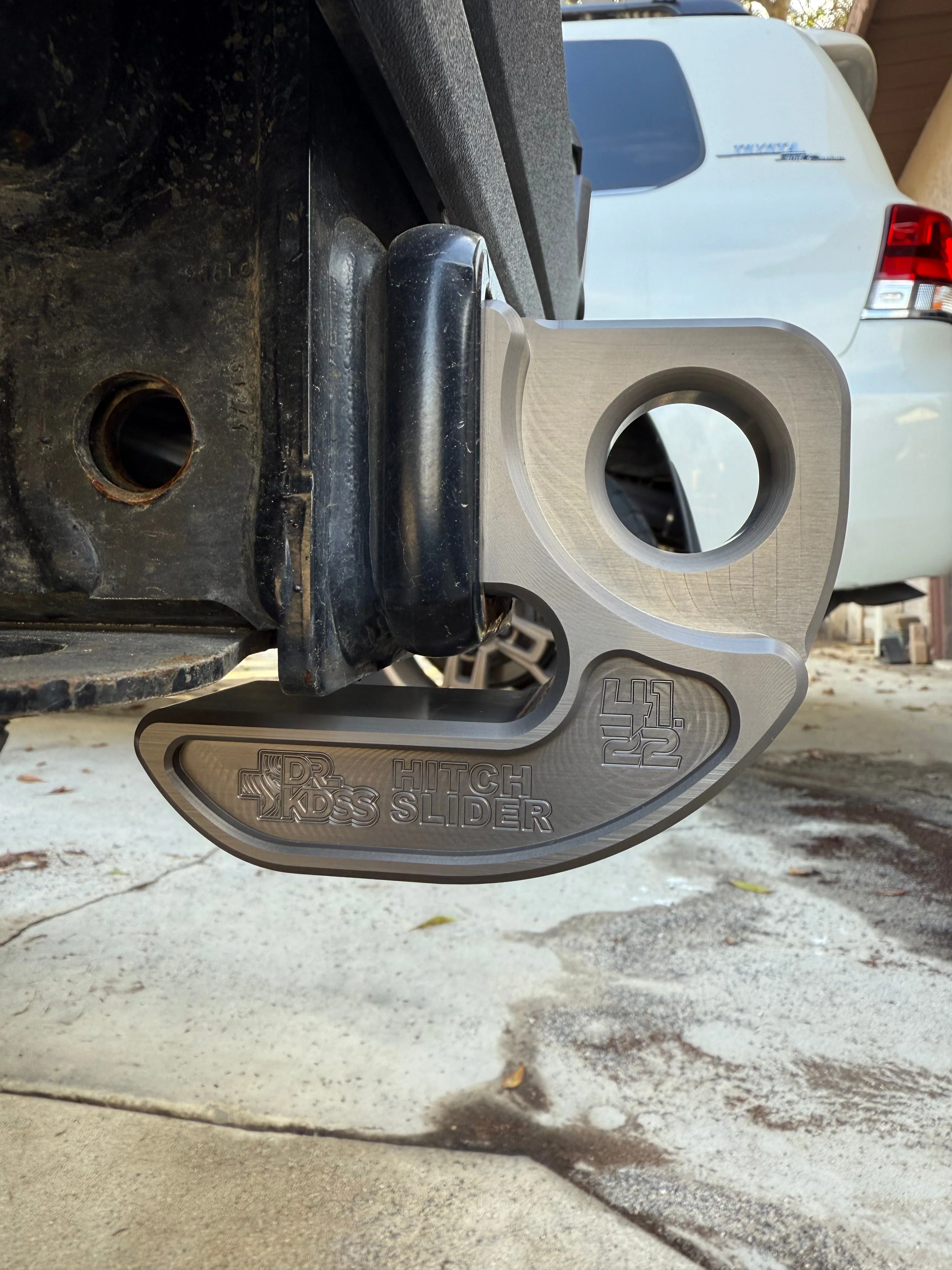 Dr. KDSS x 41.22 Hitch Slider – 2" Recovery Point & Hitch Protection - Image 5