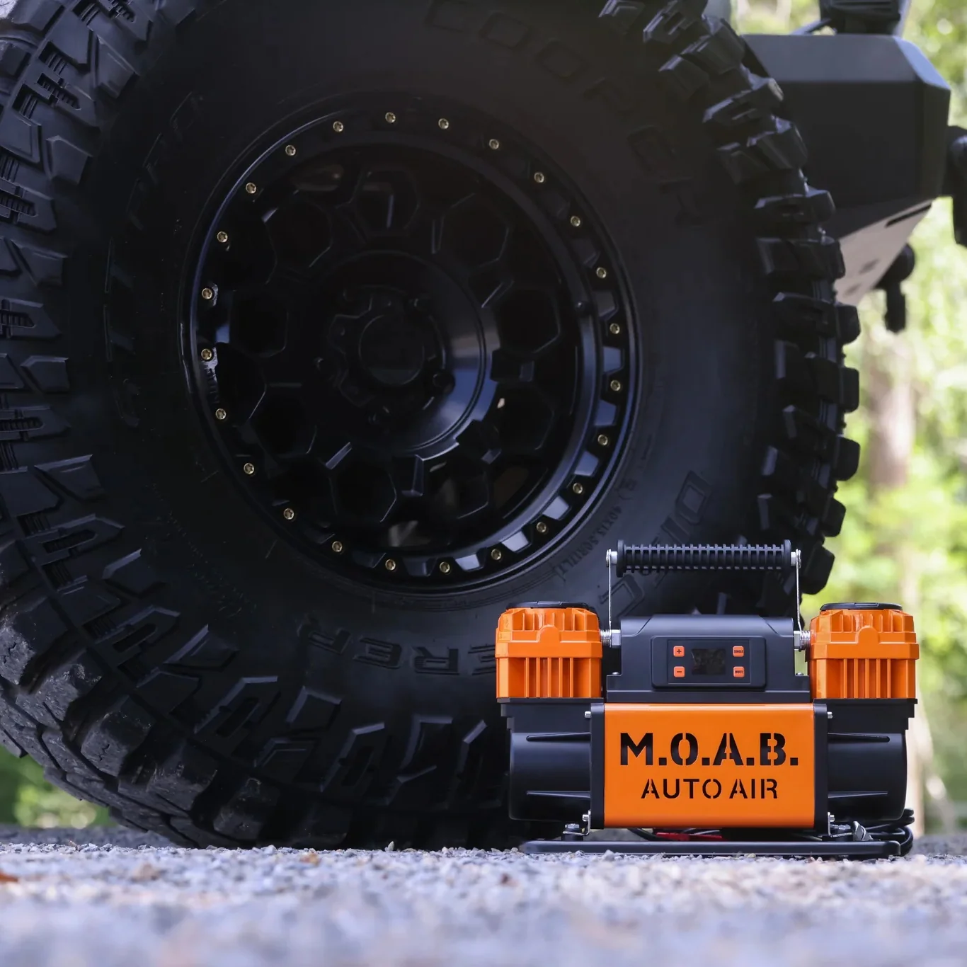 EZ Flate M.O.A.B. Auto Air Portable Air Compressor - Image 9