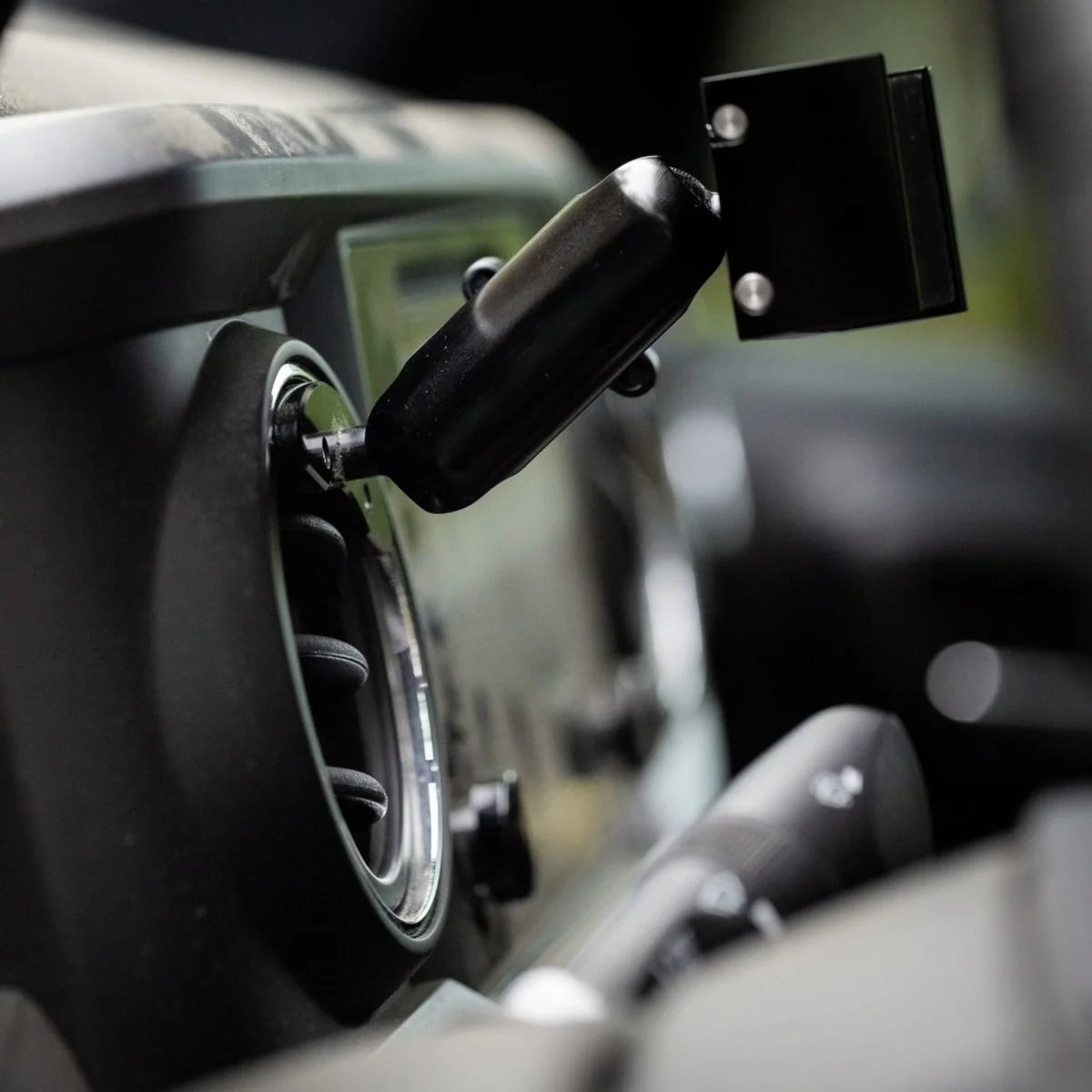 Offroam Phone Mount for Tacoma (2016-2023) & Tundra (2014-2021) - Image 5