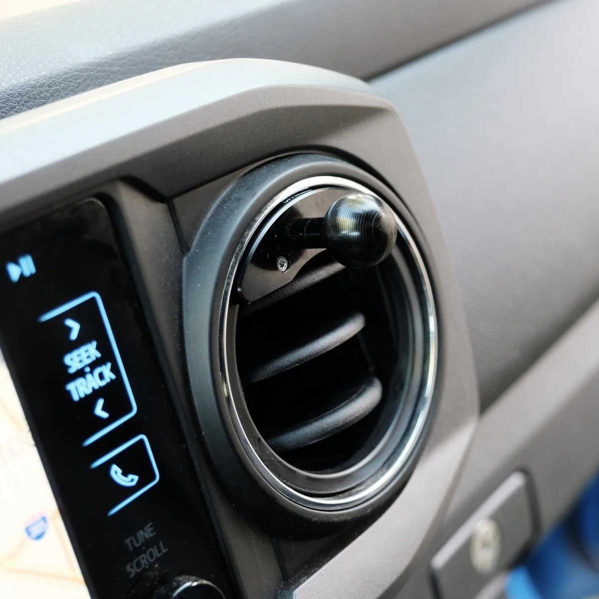 Offroam Phone Mount for Tacoma (2016-2023) & Tundra (2014-2021) - Image 8