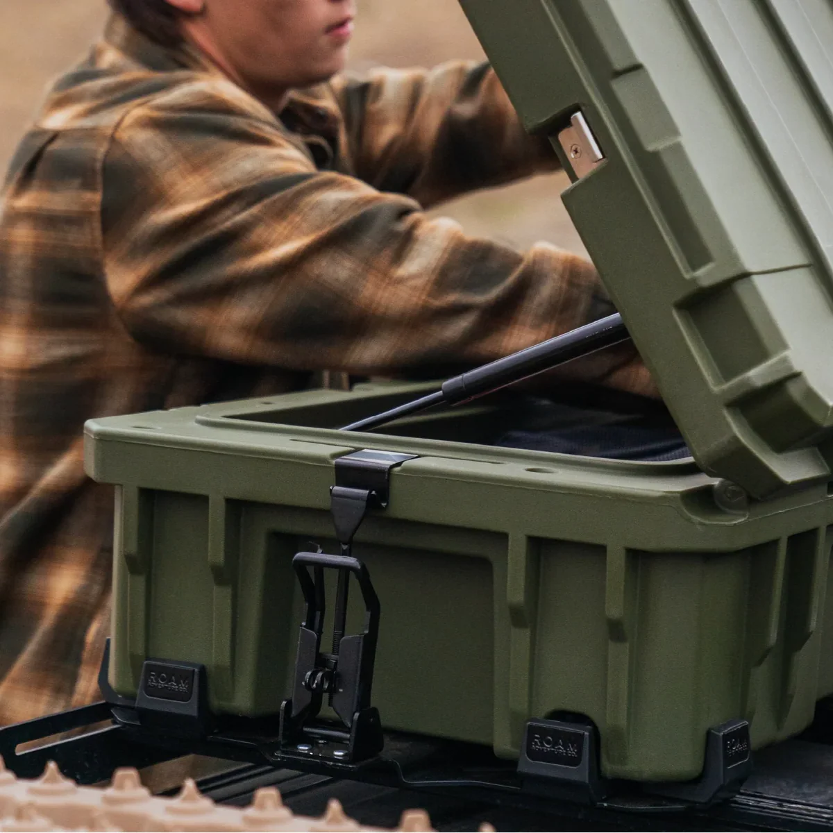 Roam Adventure Co 95L Rugged Case Mount - Image 6