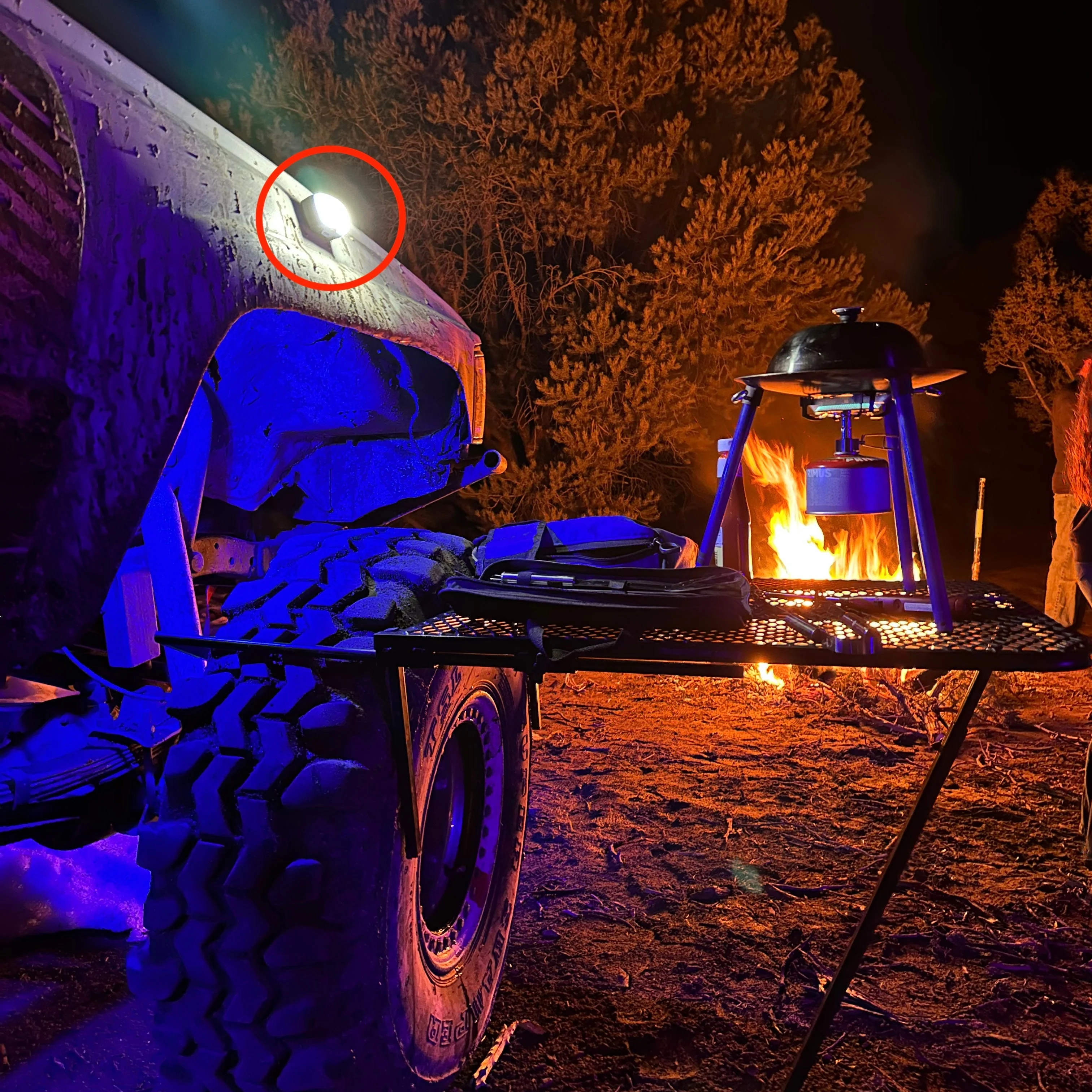 Tail Gater Tire Table Magnetic Overland Light - Image 4